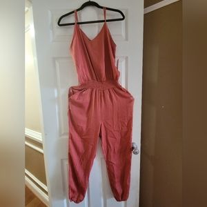 Women's Beautiful Sleeveless Satin Jumpsuit Coral M